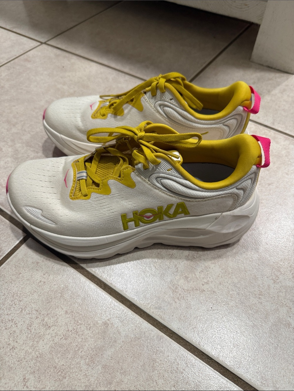Hoka Gaviota 6 size 8B EU 40